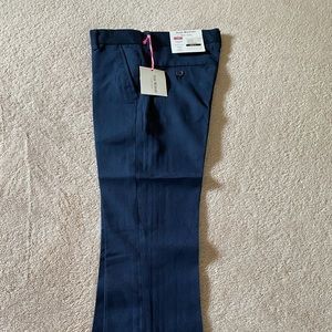 Isaac Mizrahi Slim Boys Dress pants in Navy. Size 6 Boys